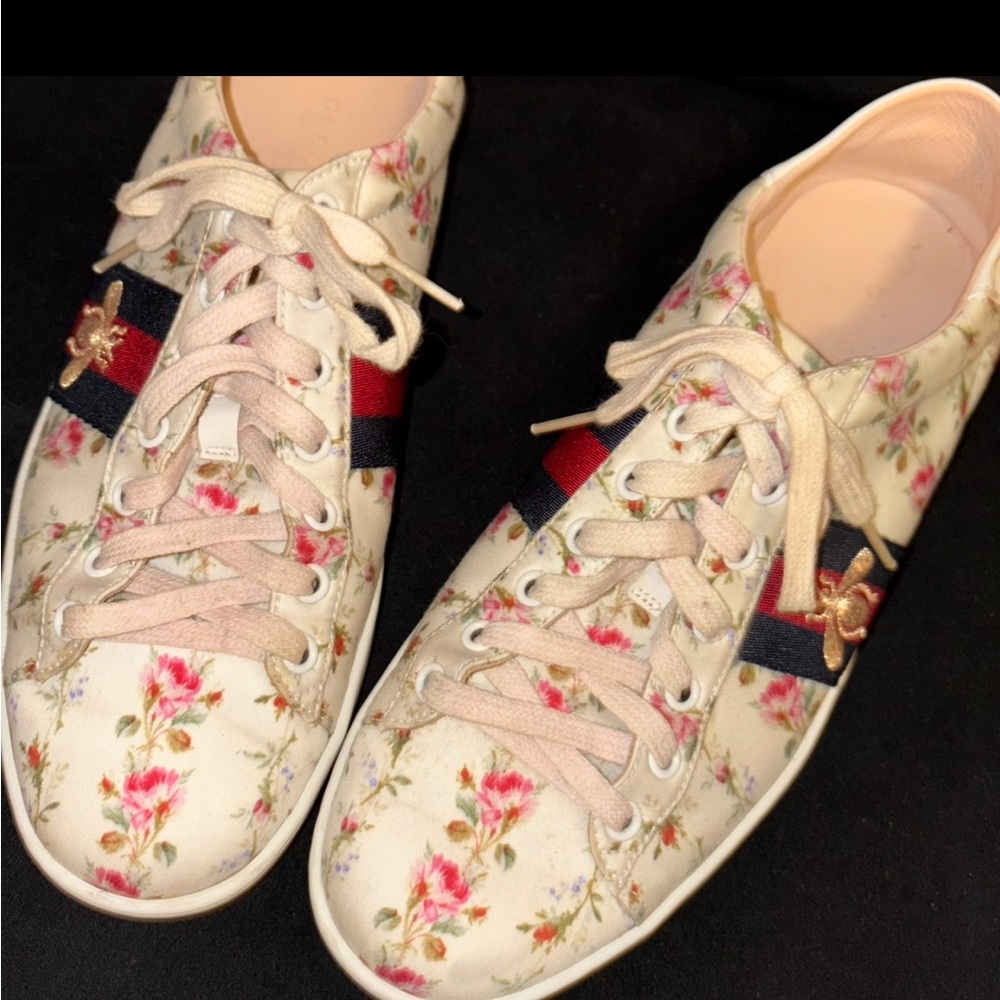 Authentic Gucci Wome's Ace Sherry Line Floral Bee Embroidery Sneakers